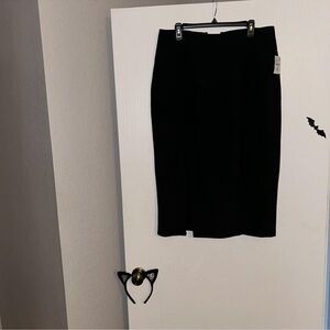 Chic Black Pencil Skirt